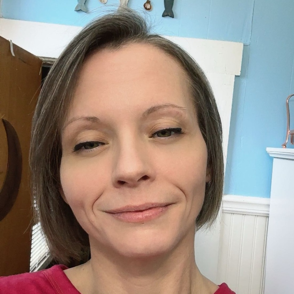 Meet your Posher, Jennifer